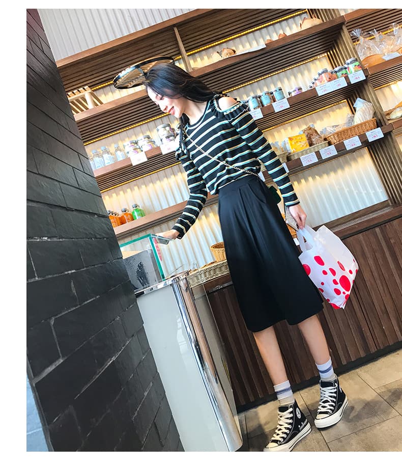 スカート 上品な膝下丈フレアスカート