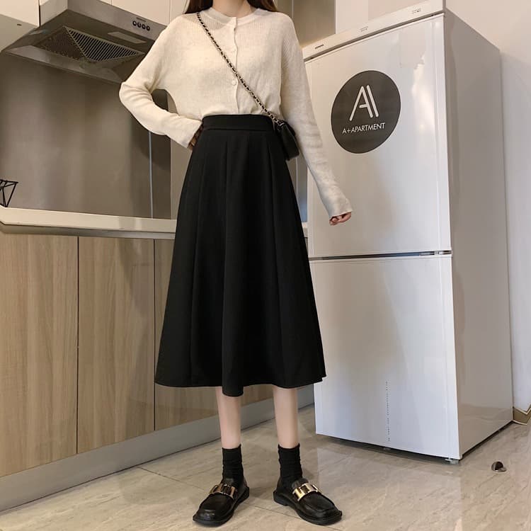 スカート 上品な広がりが美しいハイウエストロングスカート