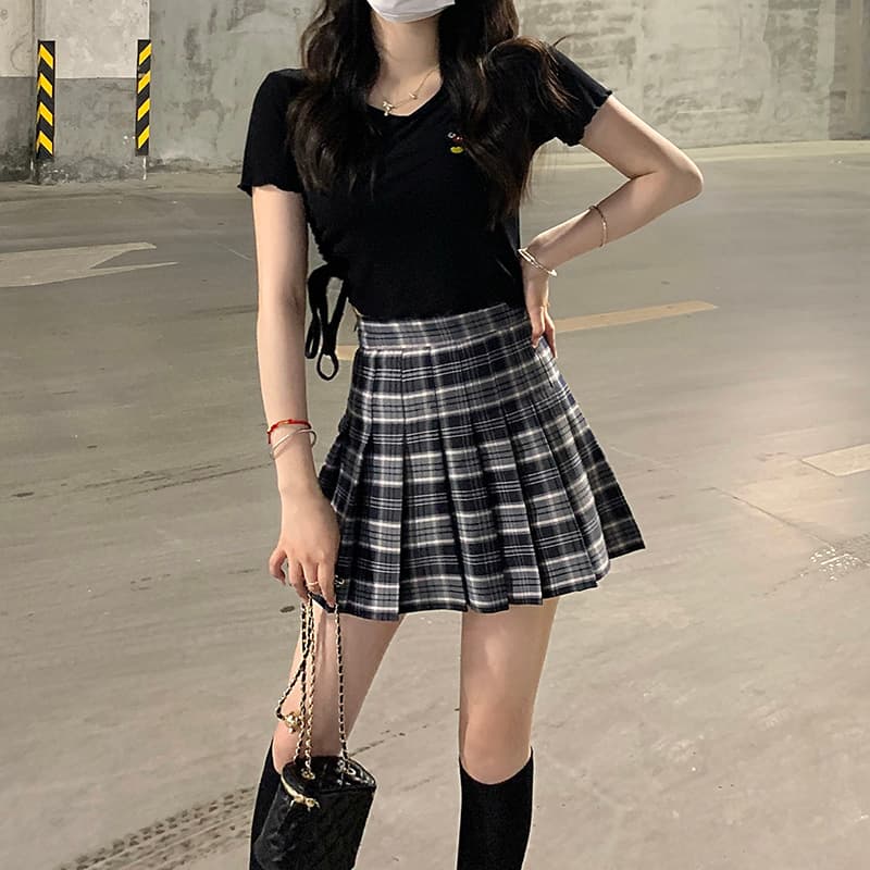 スカート クラシカルプリーツミニスカート