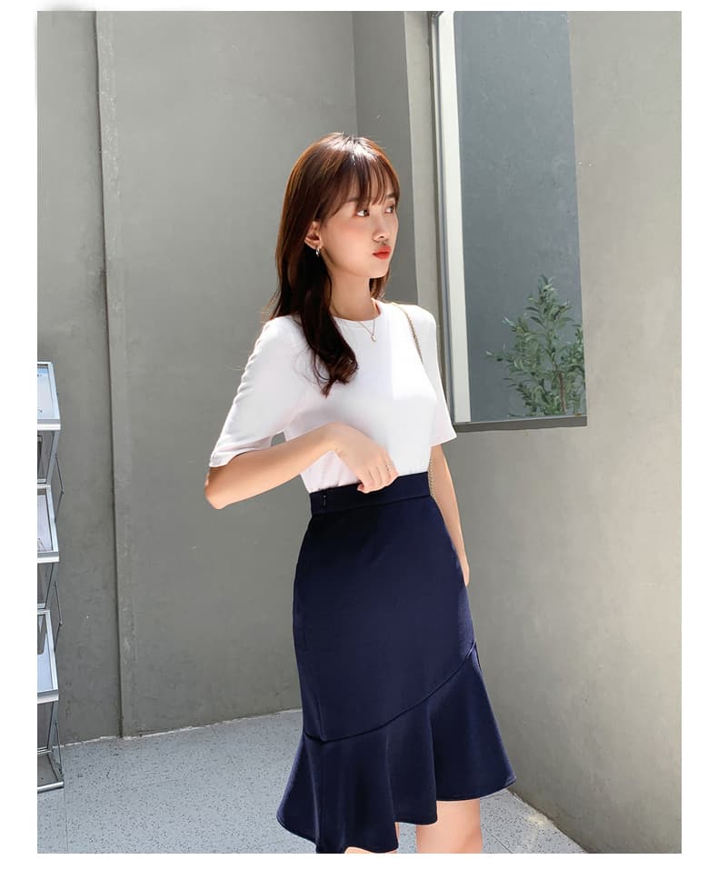優美なフリル裾マーメイドスカート