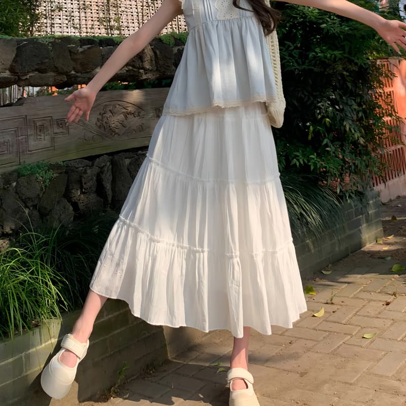 優美なティアードチュールスカート