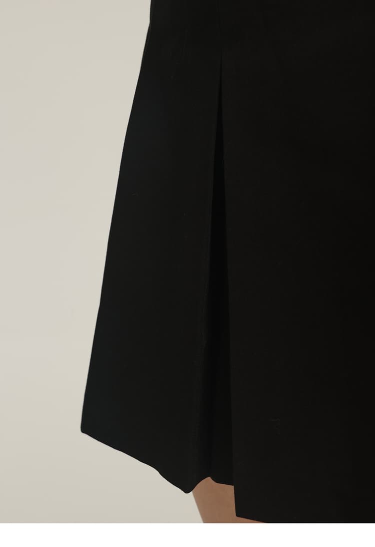 スカート ベルト付きプリーツミニスカート