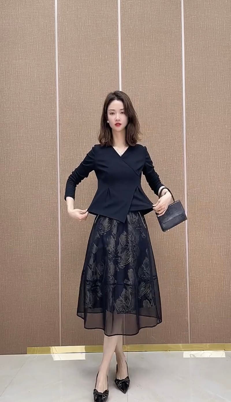 花柄重ねチュールミディスカート