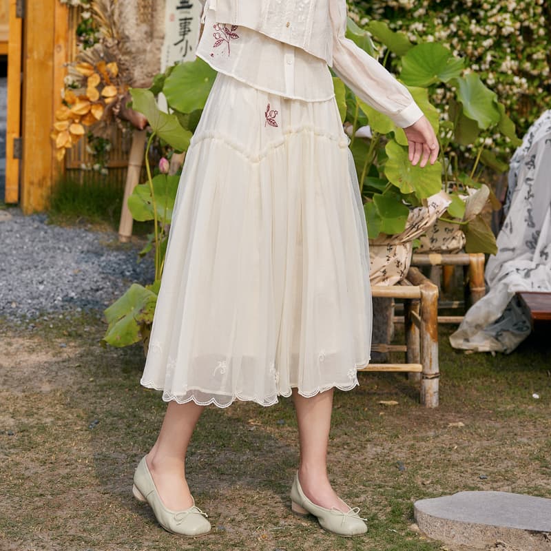 ふんわり優美チュールスカート